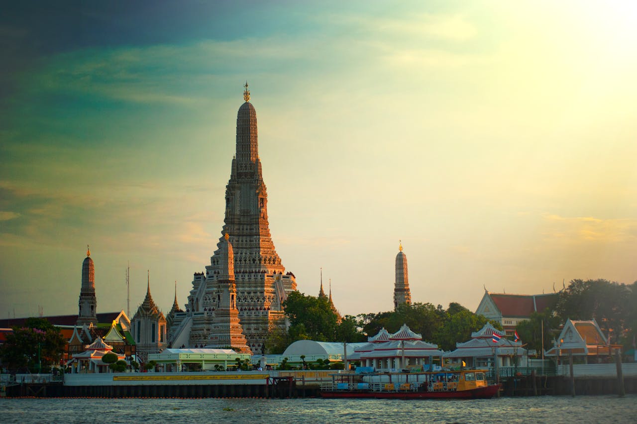 Tour destination Bangkok in thailand - VIP transportation available